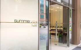 โรงแรมซัมเมอร์ วิว (SG Clean&Staycation Approved)